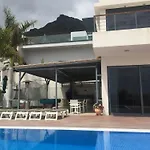 Casa Flamboyant Villa