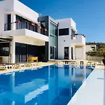 Casa Flamboyant Villa *