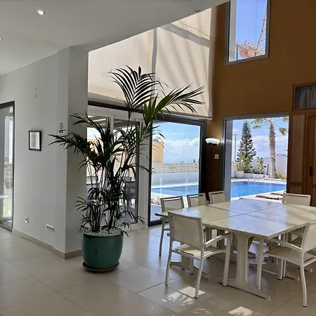 Casa Flamboyant Vila